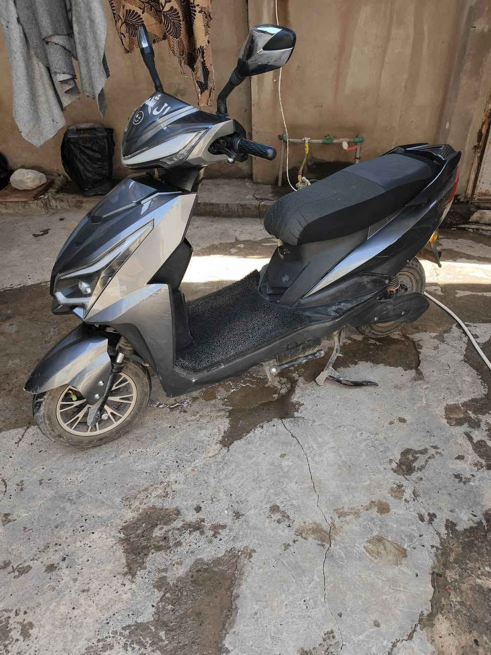 ماطور كله شرط حجم الملف 2000 بطاريات 6  رايده مراوس ف ماطور شحن 318 اللي عنده مراوس اللي عنده ماطور 318 يتصل ***********
