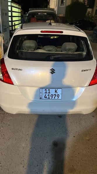 سوزوكي سويفت 2014 
ماشيه ٨٠ 
محرك كير تبريد مكفوله
صدر جديد 

***********
