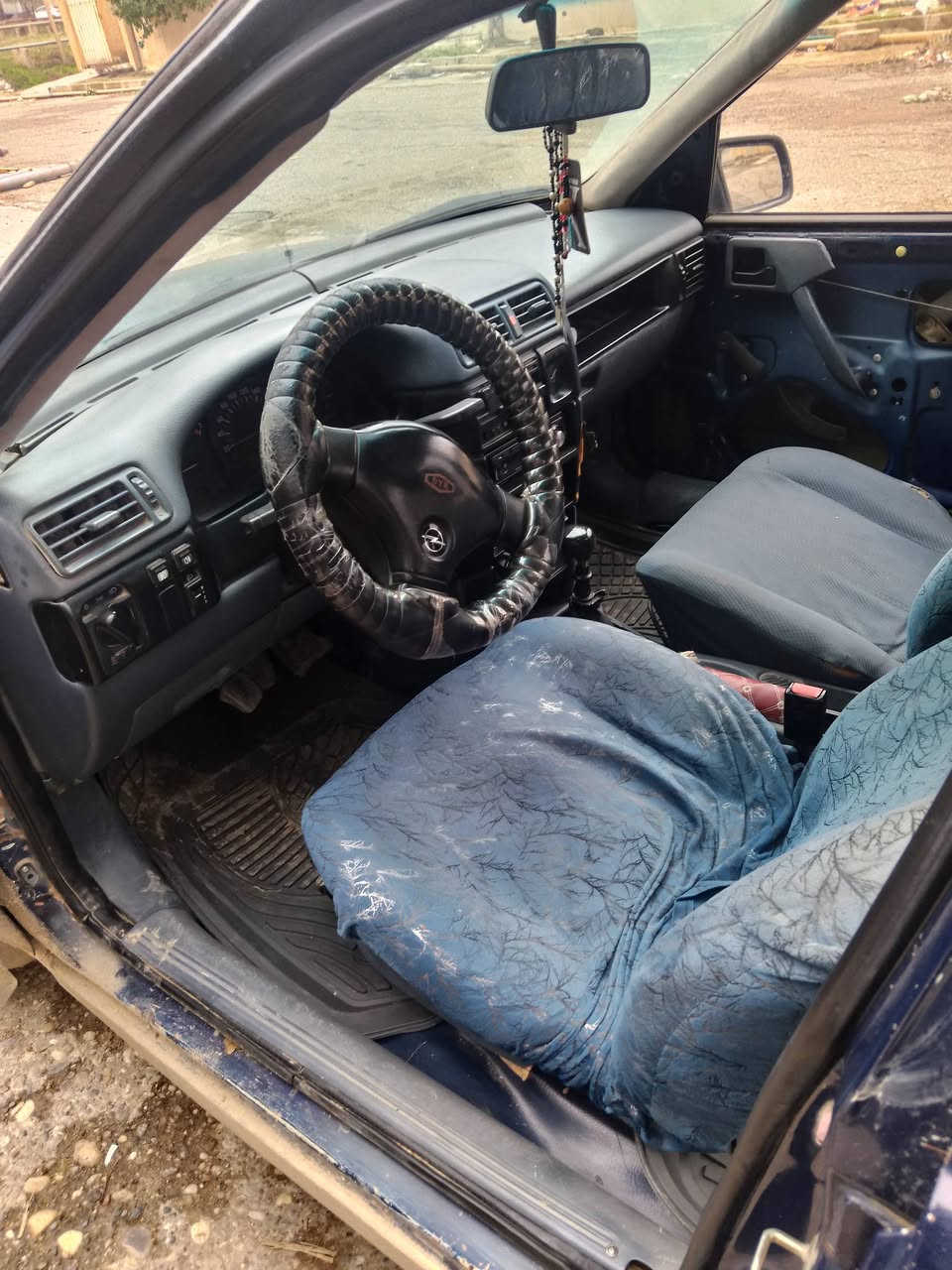 السلام عليكم فكترا رقم نينوى حجم 16 موديل 1991 38 ورقه وبيه مجال  اني الشرعي ***********
