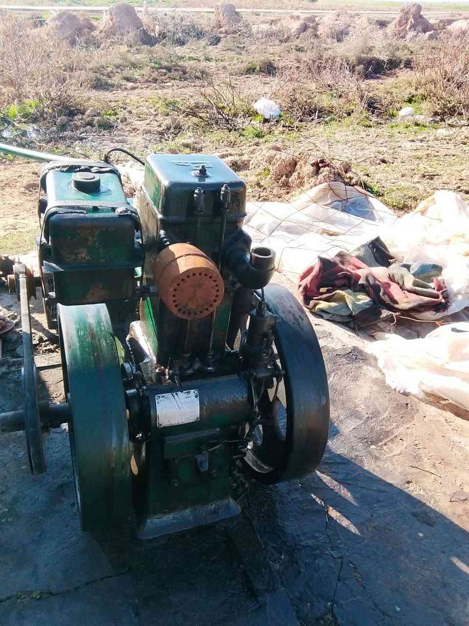 السلام عليكم مولد لستر 12 
كامل هوه وشاصيه ومولدته المولده 10k وهو وتبريده وبواريه كامل منصب  بس تشيل وتطلعع المكان ديالى مناطق الخالص. 
  الاستفسار الاتصال على الرقم: ‏‪0787 668 8735‬‏
