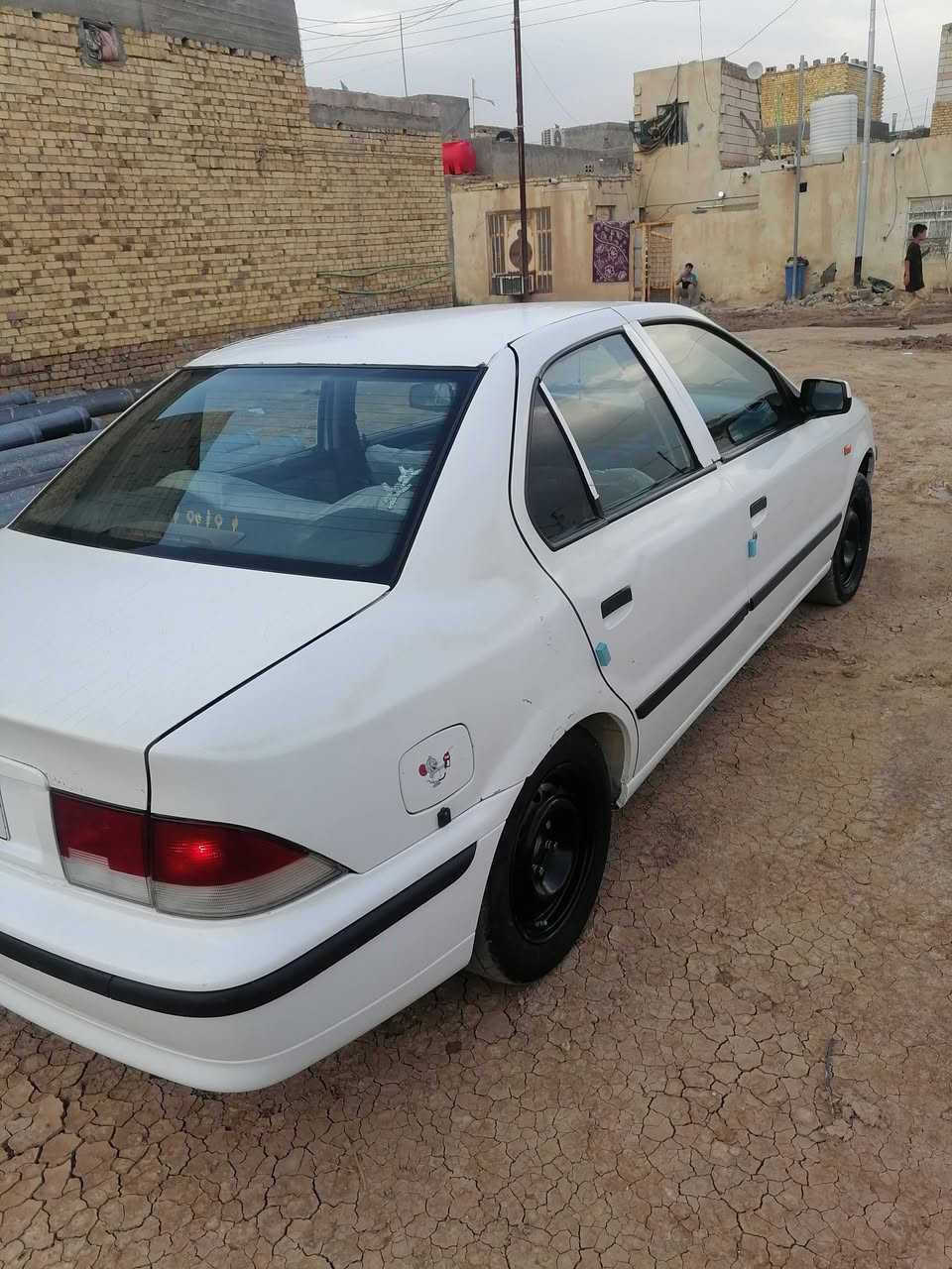 للبيع فقط
السعر.                  (43) وبيها مجال للشراي 
سمند إيراني 
موديل 2011
كير مكينه مكفولات
حداديه جديد
تخم تاير نضاف
السياره مكفوله من الضربه القويه والعيب الشرعي والاصوليات
سنويه بسامينه شرط المداور وكاله ما اسوي
مكاني ذي قار قضاء الشطره حي الزهراء
ملاحظة انه مكلف بلنشر اتصل واستفسر ***********
