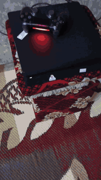 سوني اسلم نضام تسعه جهاز جديد مهكر بي العاب سعر ٢٨٠
السعر ٢٨٠  الرقم ***********
