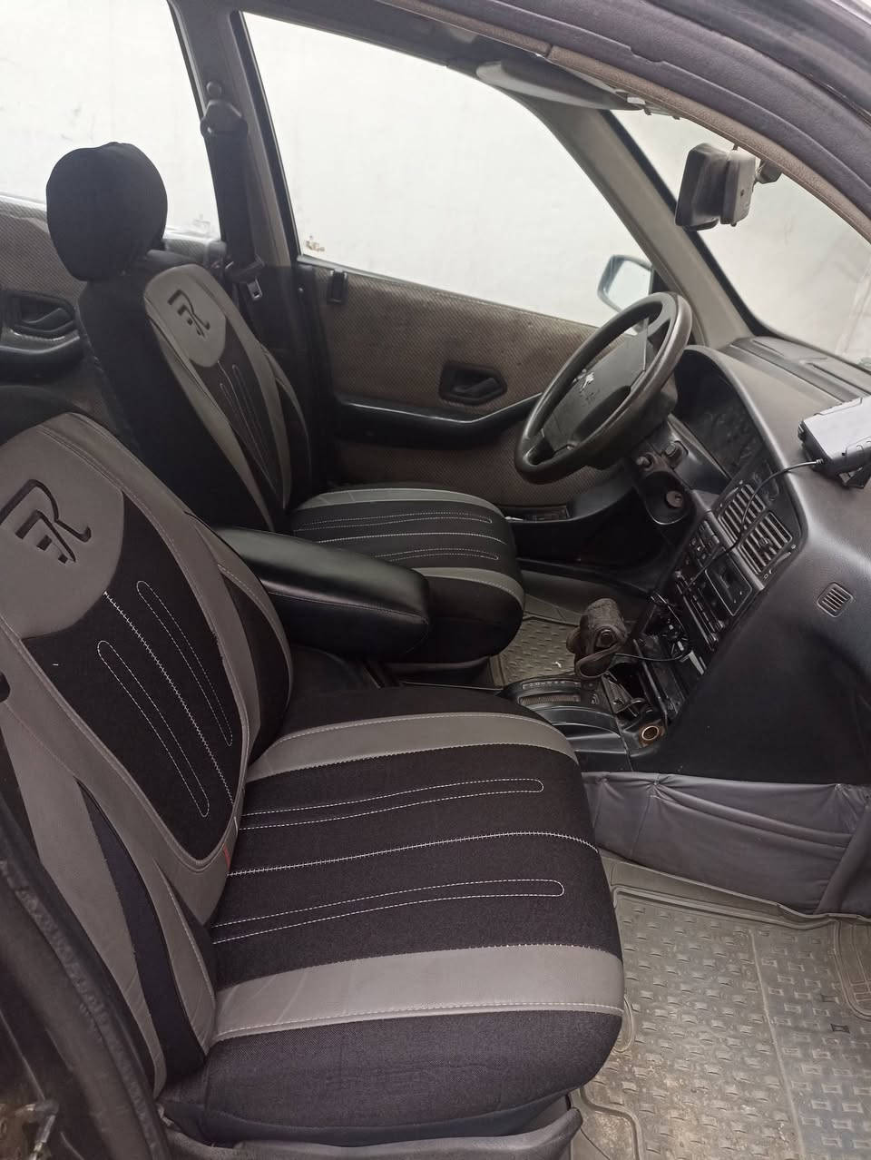 بيجو 403 موديل 1993رقم كركوك السنويه منتهي صبغ عام السعر 35بي مجال مكاني كركوك رقم موبايل ***********
