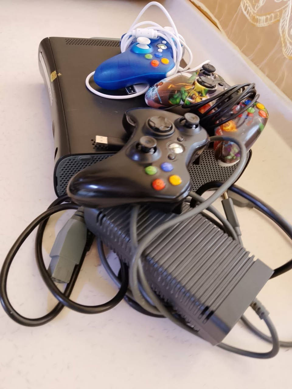 السلام عليكم
سوني XBox كاسبر هارد G320 بي 70 لعبه يدا 🎮اصليه وحده وثنين تجاري واير شحن 
العنوان الموصل جانب الايمن


**إذا كنت صاحب هذا الإعلان وتريد حذفه لأي سبب، رجاءا أرسل رسالة إلى الدعم الفني**