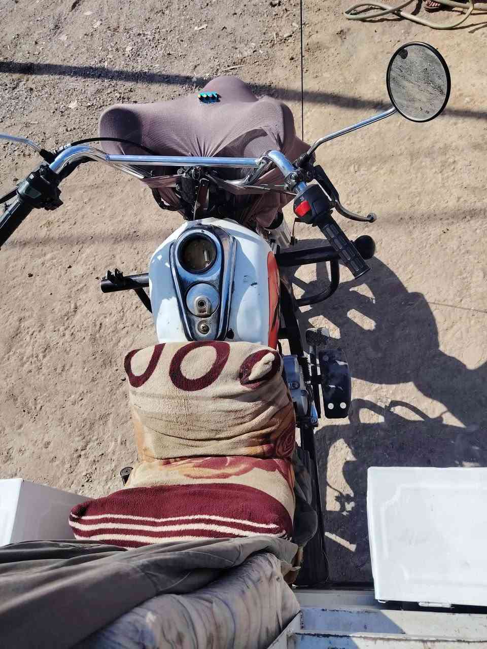 سلام عليكم ستوته للبيع محرك ٢٤تخم تاير جديد ويلا جديد سعرها مليون٣٥٠ وبيها مجال مكانها ديالى قرتبة رقم *********** متواجد ع اتصال
