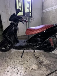 سكنس نثيه للبيع او مرواس راس براس دراجه نكره مبدل بيها فقط كور ع ايدي ...