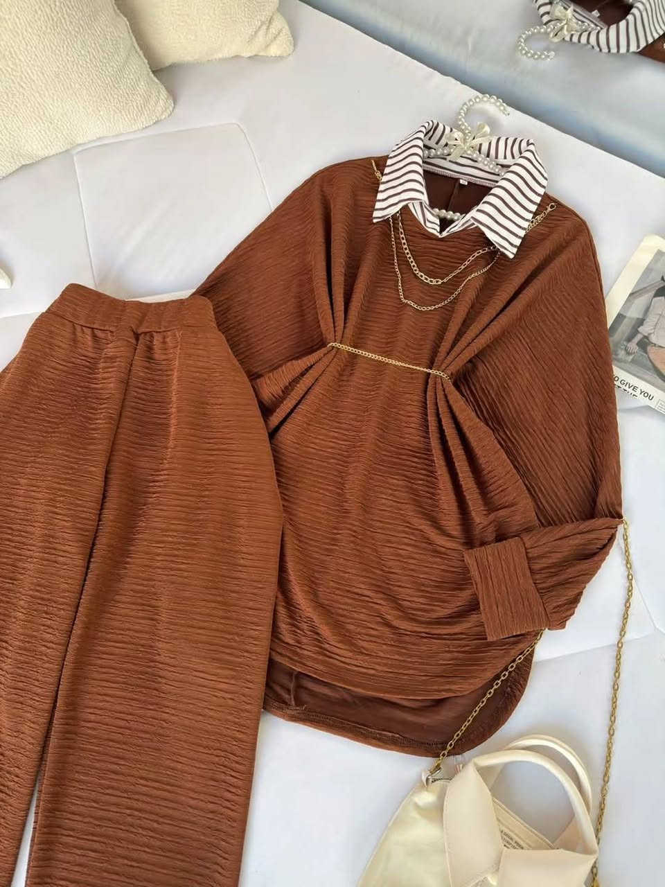 😍#جديدنا_جمال_موديلات😍
  سوت 🔥🥹♥️نسائي  قطعتين 🥰 
#الخامة تركي درجة_اولى 👉🏻 🦋💙🌺
القياس.   _40_42_44_46_48
#السعـــــــــــــرررر15
يوجد توصيل داخل المسيب الفين دينار 
يوجد توصيل محافظات ايظا


**إذا كنت صاحب هذا الإعلان وتريد حذفه لأي سبب، رجاءا أرسل رسالة إلى الدعم الفني**