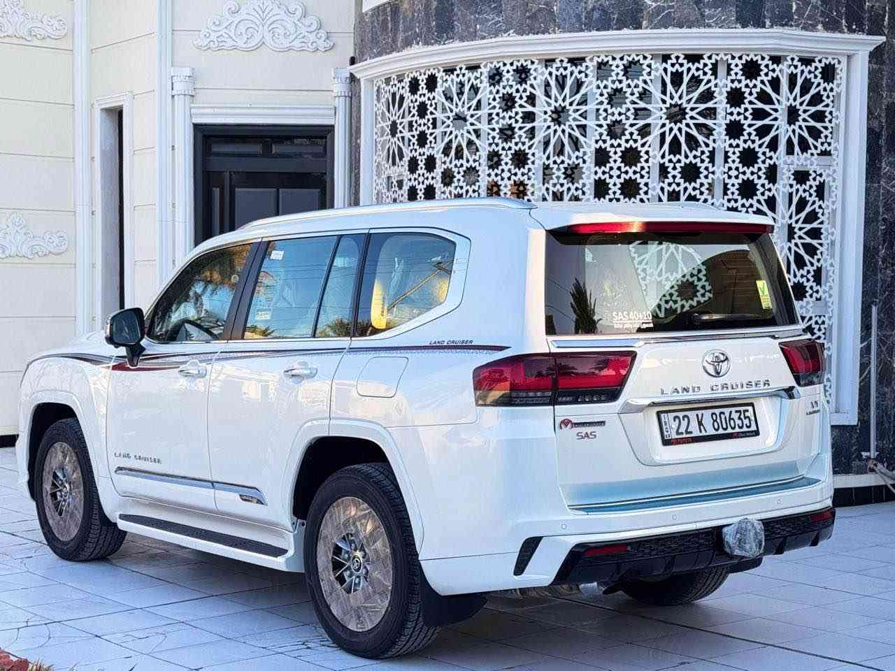 ‏‎سلام عليكم 
 للبيع او مراوس 🌹
� لاندكروزر ساز  2024 VX-Limited 🌟
 • مكفولة من كلشي حته من الجكة 
🔹 المواصفات العامة:
 • موديل: 2024
 • المكينة: 4000 CC تنفس طبيعي 
 • ماشيه  فقط 4 الف – أخت الزيرو
 • ساز ام التطبيق 
 • رقم اربيل  بأسمي شخصياً
🔹 الرفاهية والتجهيزات:
 • خمس كاميرات محيطية
 • كشنات خزن ميموري
 • تبريد وتدفئة للكشنات الأمامية والخلفية
 • شاشات خلفية
 • نظام تحكم منفصل بالتبريد للمقاعد الخلفية
 • شاشة وسطية كبيرة ونظام صوت فاخر
 • فتحات USB، بلوتوث، أنظمة أمان حديثة
🔹 الحالة: • مكفولة من كلشي حته من الجكة 
✨ سيارة للذوّاقين فقط 
🚗 السيارة أخت الزيرو تماماً

السعر اتصل او رقم 1 يوصلك الرد تلقائي 

لاستفسار الاتصال ع الارقام التالية 📲📲
             ‏ (  ***********   ) 

تحياتي لجميع 🌹 🌸 🙏🏻 حلة, بابل
