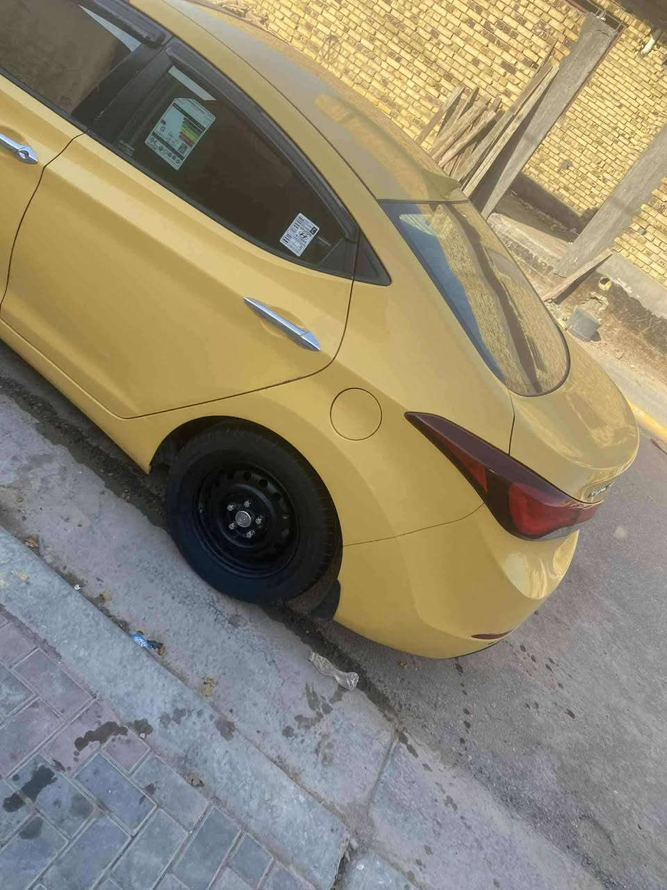 النترا وارد امريكي موديل 14بسمي مصفره هيه رقم بغداد سنويه 30 مشروع وطني السعر 115 وبيه مجال اتصل *********** المكان الديوانيه
