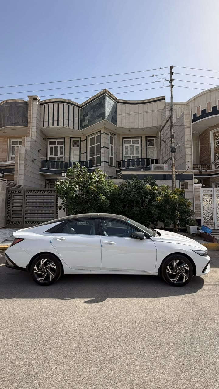 النترا 2026 زيروkm فول مواصفات 1/1 تو كلر مرقمه ذي قار باسمي تحويل ثاني يوم
مواصفاته:

تدفئة وتبريد بالكشنات 

مساج

مري كهرباء

تو كلر قماره سوده والبدي ابيض

تحكمات ستيرن 

محرك 2000

شحن لاسلكي

كشنات كهرباء

كشنات جلد

تحديد مسار

كروز سرعه 

شاشة ديجتال

تشغيل عن بعد

فتحه سقف

سايد بريك دكمه

شفتات ستيرن

فول للاخير السياره 

السعر 218$

الرقم ***********
