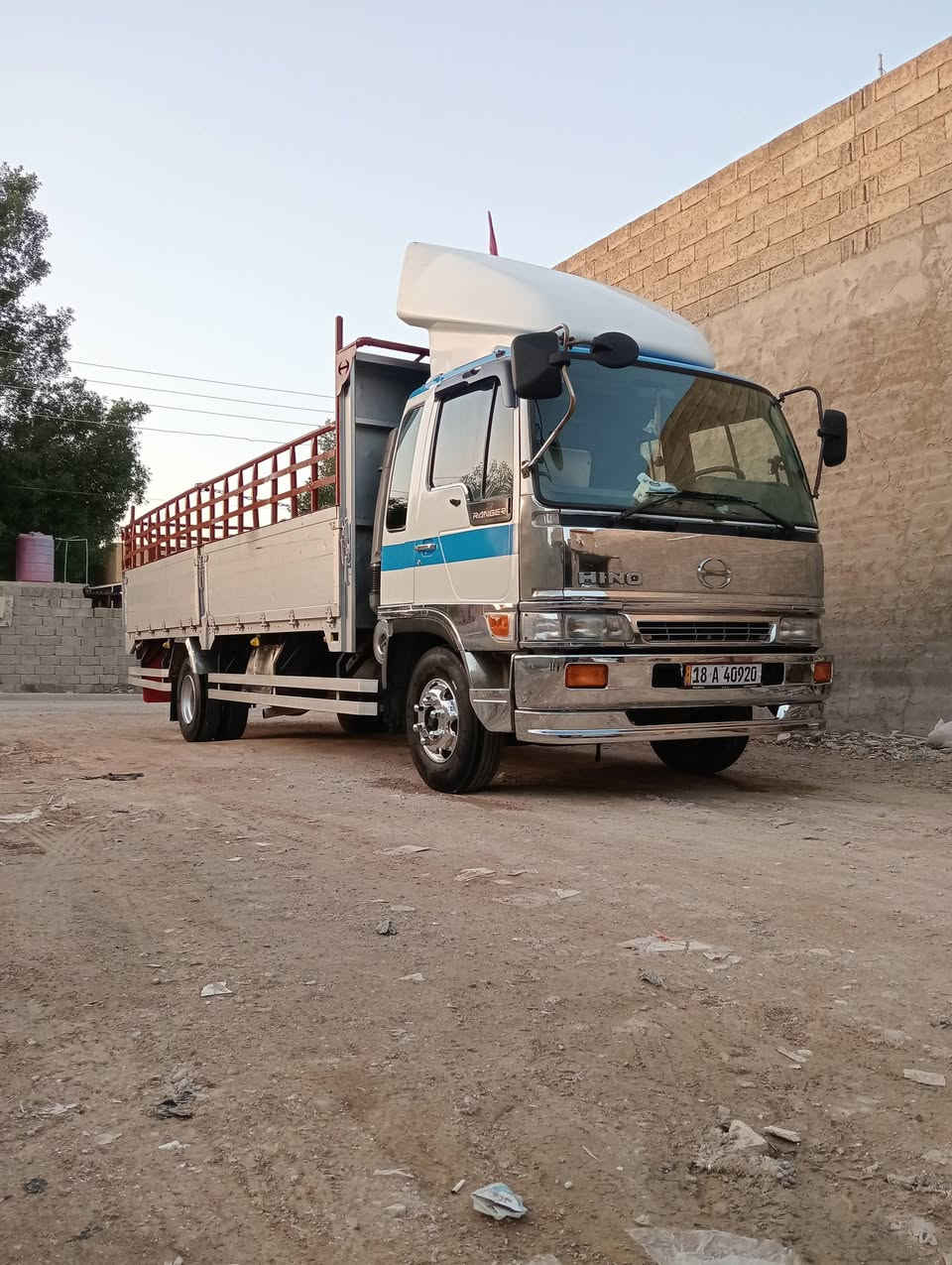 سلام عليكم هينو طيره مكينه 80 عادي موديل 91  رقم بابل شاصي مطول 50 سانتيم تصال ***********
