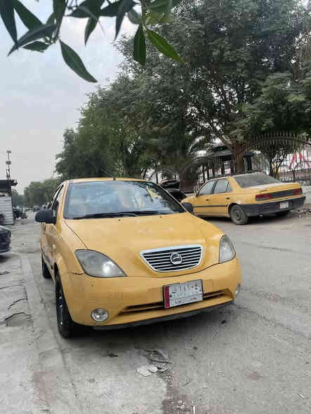 السلام عليكم طيبة 2015 للبيع مكاني بغداد الحرية بيها قطعتين صبغ جاملغ خلفي وجاملغ امامي شواصي مكفولات محرك بي خيط بخار كلش خفيف  كير خير من الله  مكاني بغداد الحرية رقم *********** السعر 28
