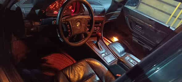 السلام عليكم/ 44_7 هوة موديل 96 السعر 100$ السيارة معمرة جديد وعابرة سعرها مكاني ابو  غريب حي صديق ***********
