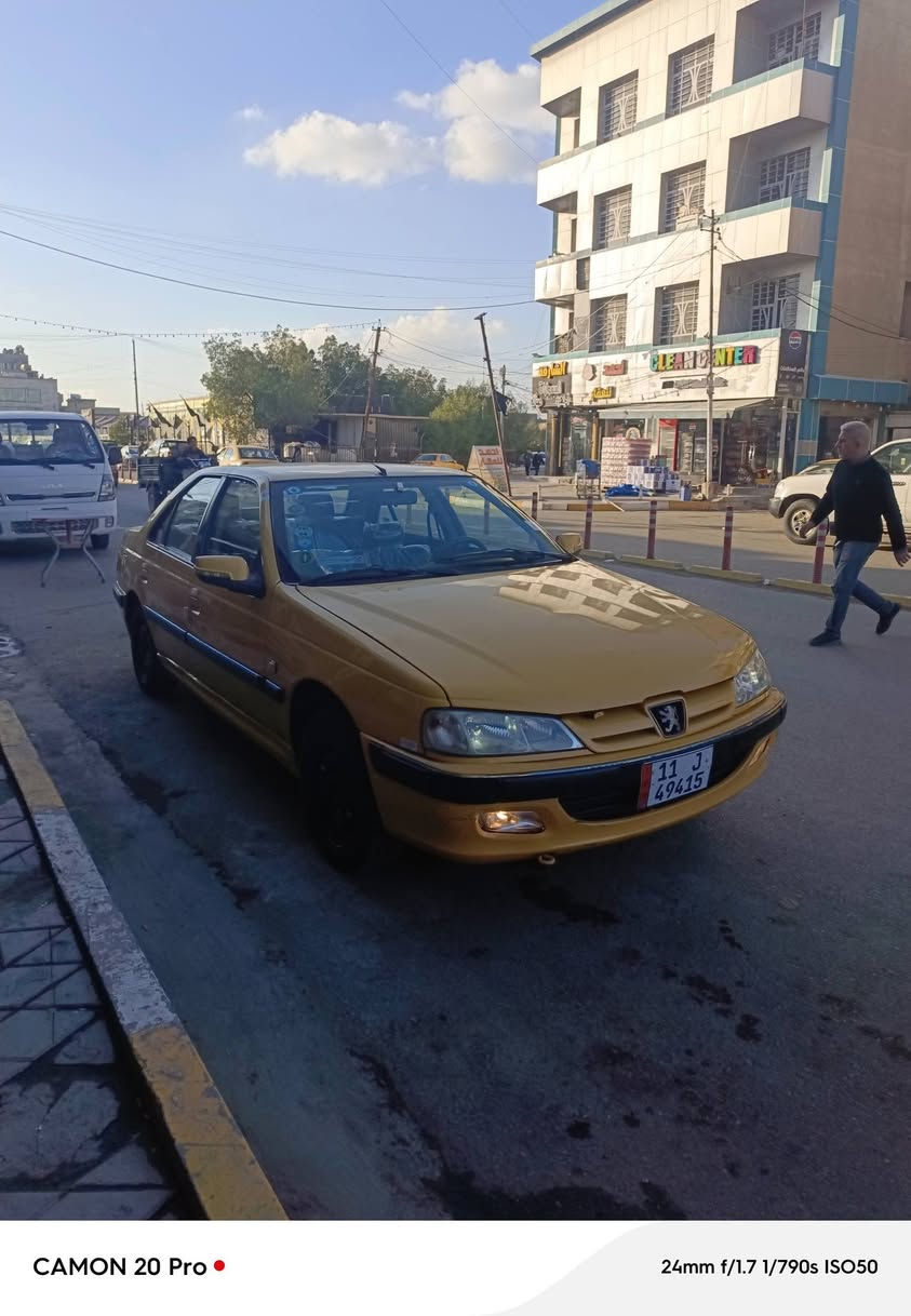 سلام عليكم ورحمه الله وبركاته 
بارص موديل 2015 سياره جديده بيه صبغ بل لهلالت الخلفيه سياره لاجراد للتبديل كير ومحرك مكفولة صدر مامي خلفي جديد تبريد ثلج هيه وغرامات مصفره تخم تاير رقم الجديد وتجي تفحص لحد ما اقتنع 
السعر 49 وبي مجال 
العنوان بغداد الجديدة 
***********
