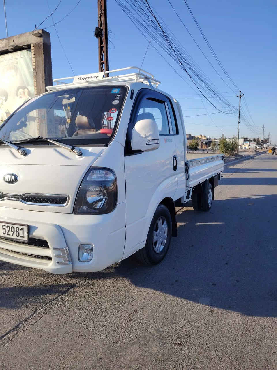 سلام عليكم سياره البيع موديل 20  راقم بغداد دوالي بيه صبغ بس الربع فقط تخم تاير كشنات جلد كهربيات كله شغاله دوشمه جديده سعر 120 وبيه مجال مكان بغداد
***********
***********
