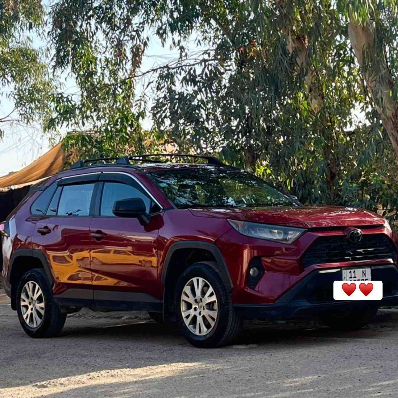 السلام عليكم
النظيف للبيع 
 راف فورLE (RAV4) للبيع موديل 2019  رقم بغداد بأسمي تحويل ثاني يوم 
(السيارة بدون صبغ فقط بارد خشم البنيد والجاملغ الخلفي )
————————————————————————
السعر :- 195 ورقه بيها مجال 

1-شاشة جبيرة 
2-كامرة دوارة 
3-اشاير بالمري 
4-كشن السايق كهرباء 
5-ويل كروم 
6-لايتات زنون عالي وناصي 
7-رادار امامي 
8-نظام كار بلي 
9-اوتو هولد 
10-مكينة 2500 
11-ثلاث وضعيات قيادة 

————————————————————————

السيارة جدا نظيفه وجاهزه بدون اي نقص  
مكان السيارة بغداد العامرية
للاستفسار ‬***********
