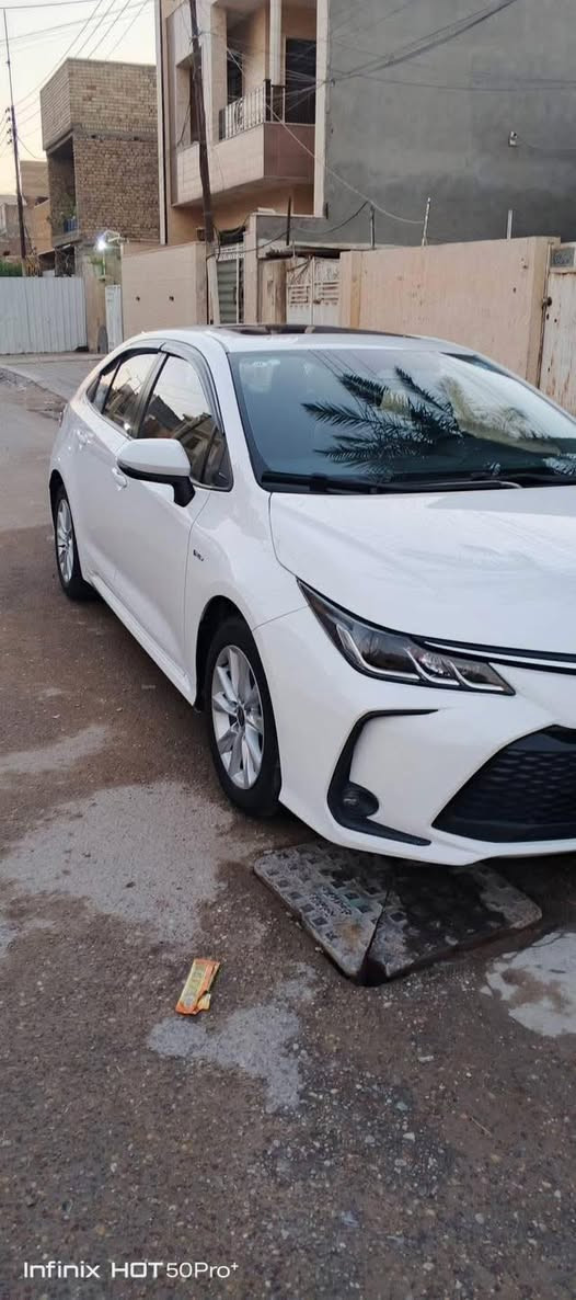 كورلا موديل 25 
كفاله عامه 
ماشيه 13الف 
لا شخط ولا صبغ ولا رصعه ولا بارد 

***********

فقط الشراي يتصل
