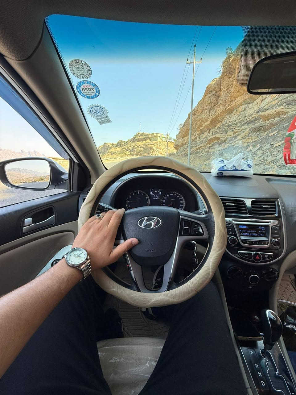 السلام وعليكم
اكسنت 
موديل ١٦ خليجي
كير AT
محرك ١٦ دوش 
تحكمات استيرن 
اربعه ويل كب 
اربع دسك 
السياره رقم اربيل بسمي 
السعر ١١٨ وبيها مجال 
رقم الهاتف***********
