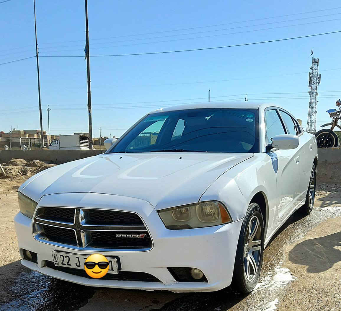 جارجر للبيع خليجي 2013سنويه 28بيه بنيد مبدل وبيه بارد شي قليل مكانه العماره ميسان السعر 160 وبيه مجال قليل الاستفسار *********** عمارة, ميسان
