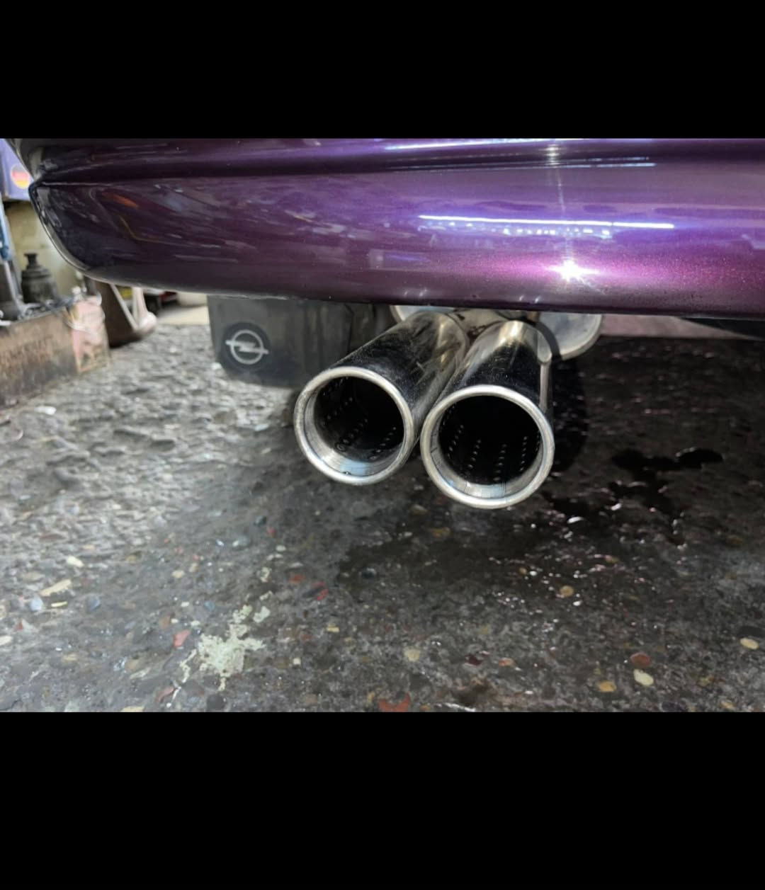 سلام عليكم  فكتره 1994 فوول فوله باس كير عاديه بيلدي شاش بستنه مكينه 3.0 مشاءالله 
سياره زور جوانه يك داسته يك دينار مسرفي تيدانيه زور باكه حته ايسته .212440. km
حقيقي صبغ عام لو جواني بي ليدان حمو كياني باشارت 4تايه ويل نويه... رقم 
  *********** ... أربيل, العراق
