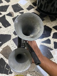 هورن براد كهربائي 12 فولت شغال ع لفحص لستفسار  قيم بل يرضي بي الله0771...