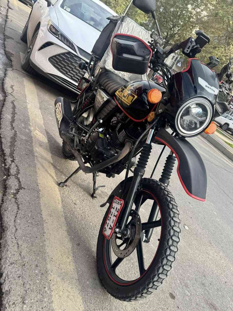 سلام عليكم دايون جبلي موديل 2025 رقم سليمانيه بأسمي للبيع او مراوس بدافنجر محرك 200دراجه ماشيه 11000 عارضهه بسعر 2650 للستفسار اتصل ع هذه رقم ***********
