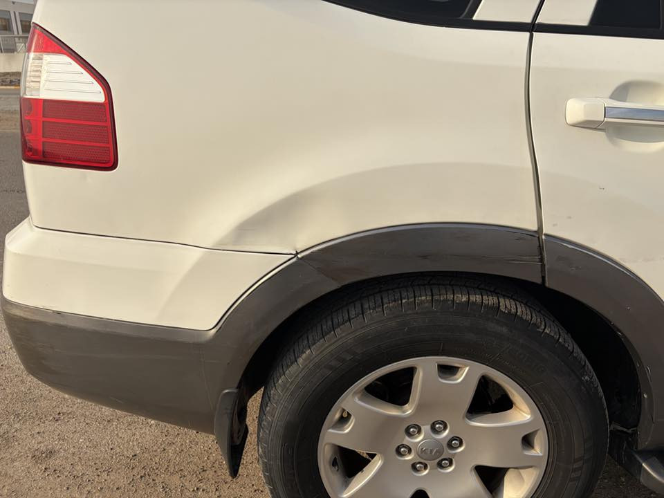 سلام عليكم كيا مهافي موديل 2012 فول بيها صبغ باب الخلفي مع الجاملغ بدون دواخل التواصل *********** سعر 147
