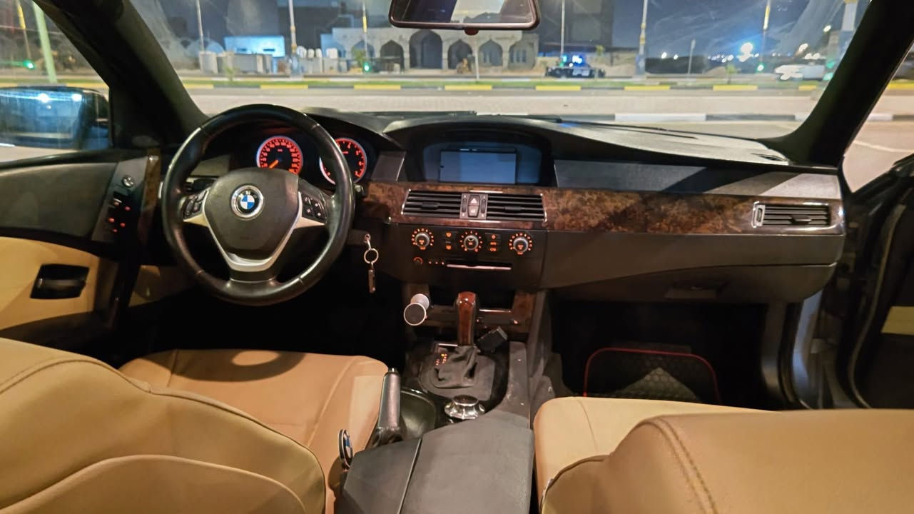 ميماتي E60 موديل ٢٠٠٥ رقم اربيل راعيهه عربي تحويل وكاله بشرط الي يعجبك كير مكينه بشرط تدفه كشنات تحكم حساسات بدون ضربه صبغ عام جماليه صدو جديد ماعده دبلات مكانهه بغداد الشعب ***********هزتهه ٢٤السعر ١١٠
