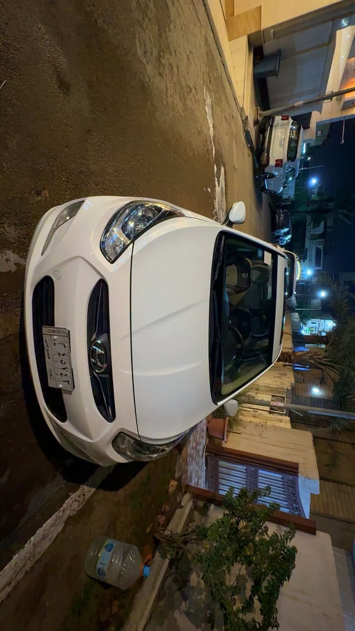 اكسنت موديل ٢٠١٥ ماشيه ١١٩٦٩ سياره نضيفه كلش موجوده صورها ومرتبه وكامله مكمله  بيها قطعه وحده مكانها بغداد زيونه لاستفسار ***********
