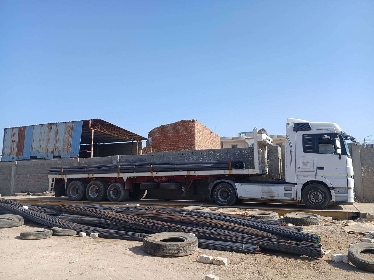قنا للتوريدات حديد عز موزع معتمد
حديد عز              40000
اسمنت العامريه       4200
اسمنت فهد اسيوط 4000
اسمنت مكس اسكنداريه 4000                                          طوب المنيا 4,500


**إذا كنت صاحب هذا الإعلان وتريد حذفه لأي سبب، رجاءا أرسل رسالة إلى الدعم الفني**