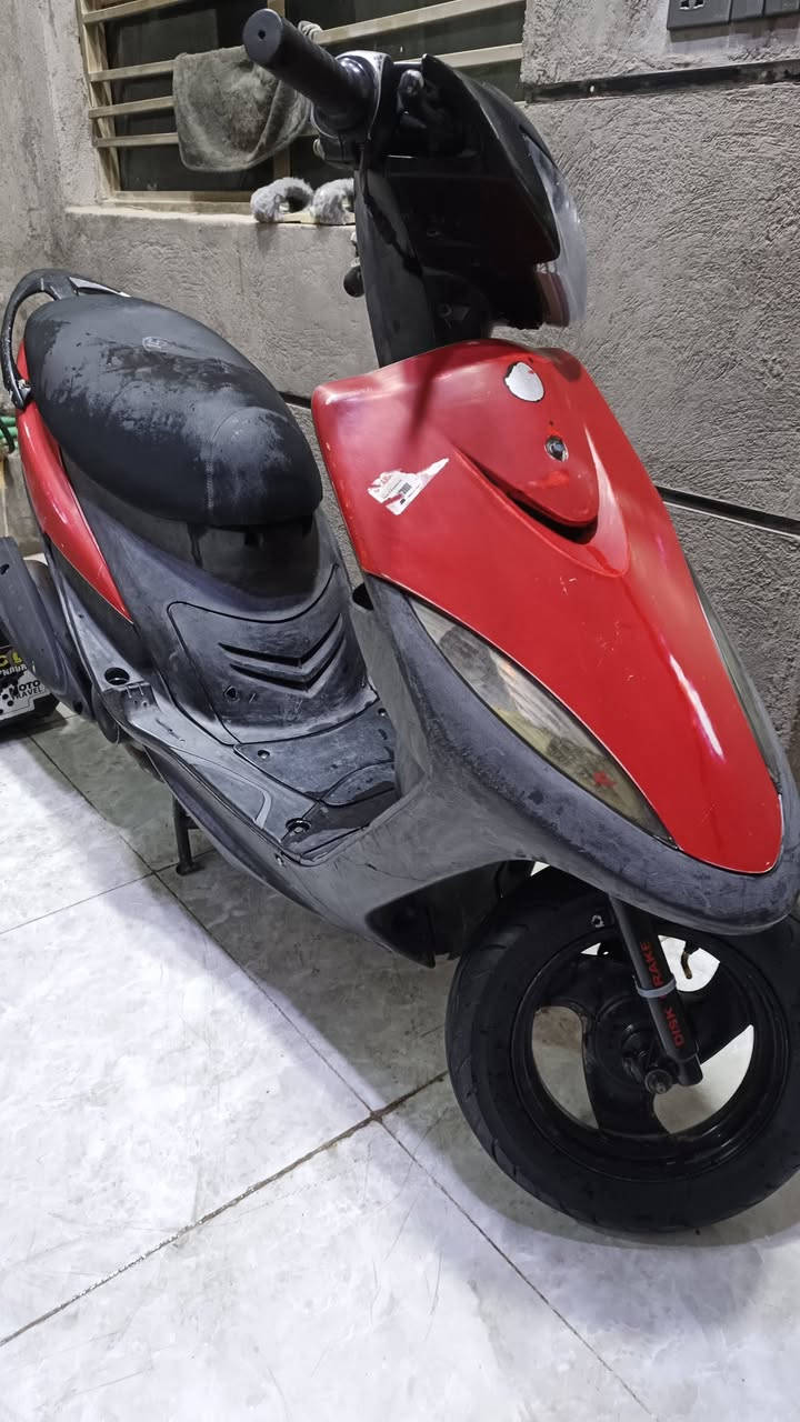 السلام عليكم
دراجه ماكس عدله
الدراجه شلعه معدل بلاد
مكينه مامفتوحه 
الدراجه نقصها سلف 
جيب فيتر وتعال افحص 
مكان بغداد المدينه 
للاستفسار ***********
سعرها600وبيها مجال حك جية
