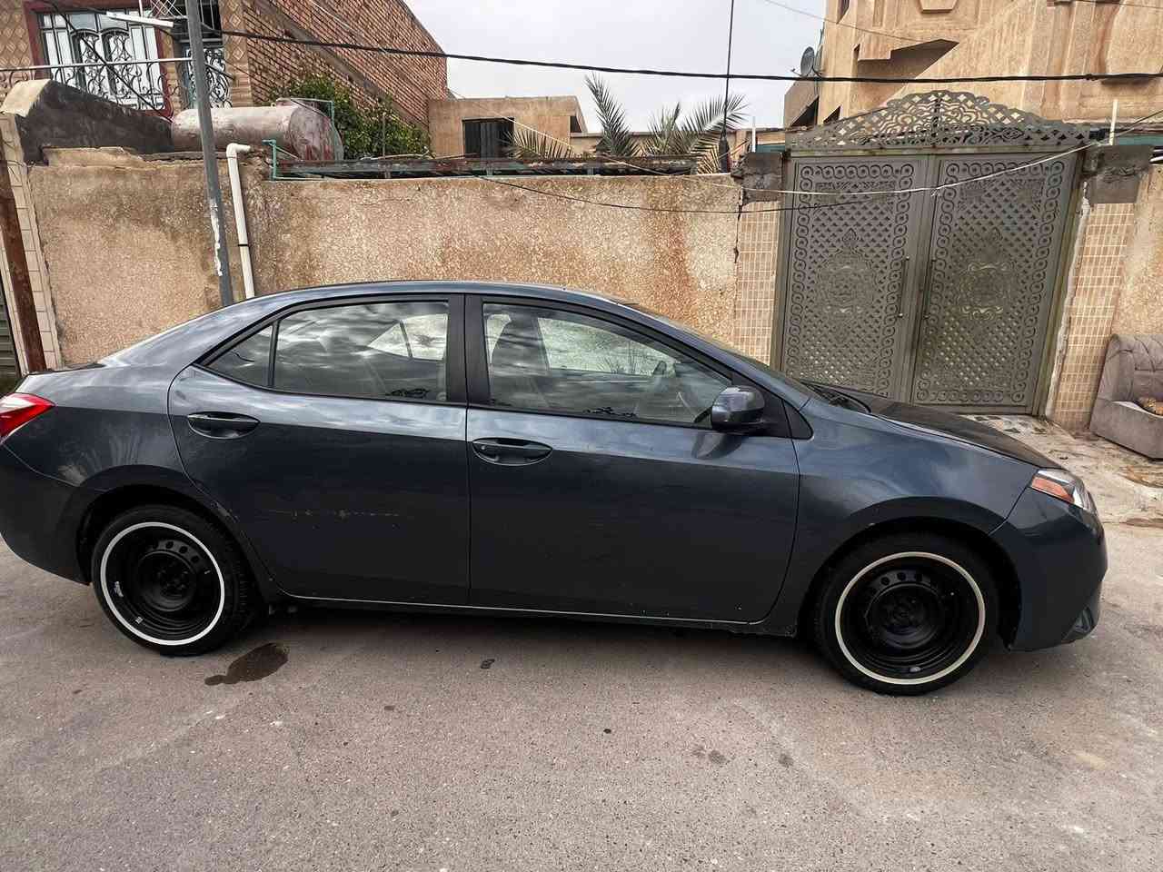 كورلة مديل 2014 وارد امريكي مكينتها 2000
ضربتها بس البنيد بدون تبديل ولاطاك الايرباك  سيارة جاهزة مابيها نقص 
وبيها بارد بالباب الخلفي سعرها 118 للبيع او المراوس ***********
