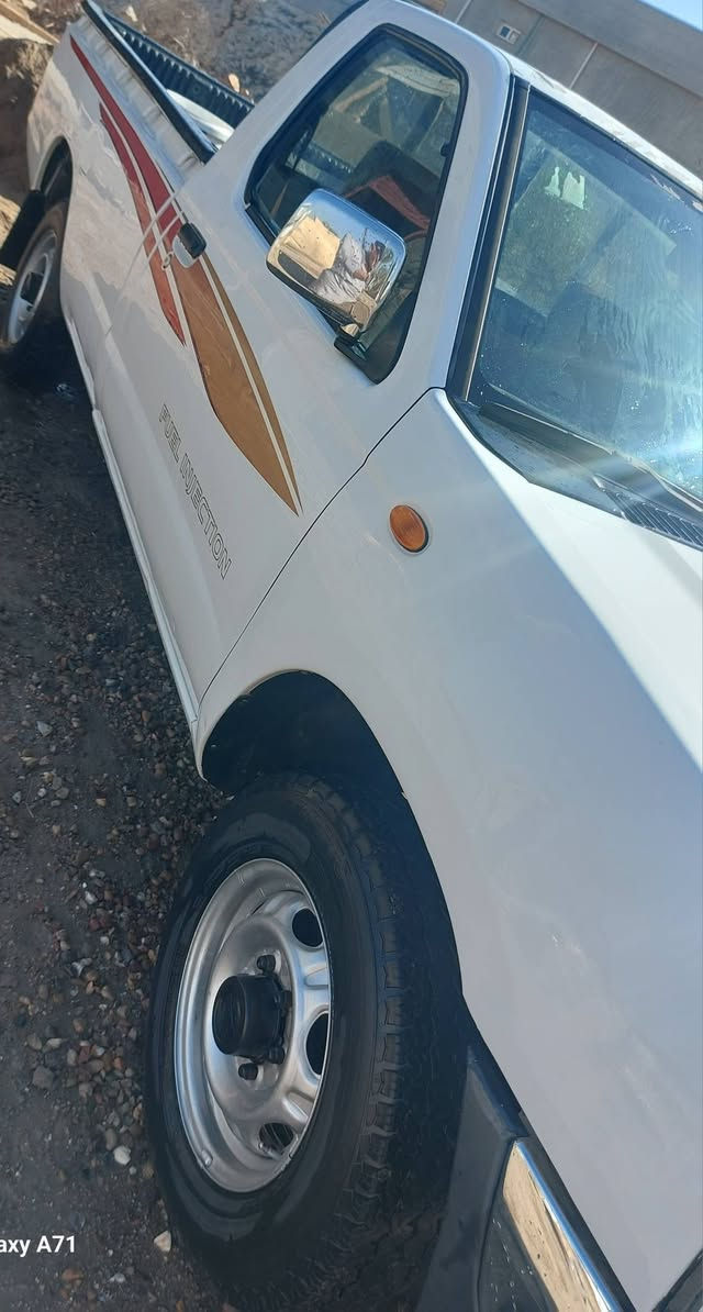 للبيع بيكم خمسة جنكال نيسان شبوط ياباني الأصلي موديل ٢٠٠٨ رقم شمالي انكليزي وسنوية جديدة وبأسمي بيه صبغ شي بسيط مبين بالسونار ؛ السعر ١٢٢ وبيه مجال بسيط للأستفسار ***********
