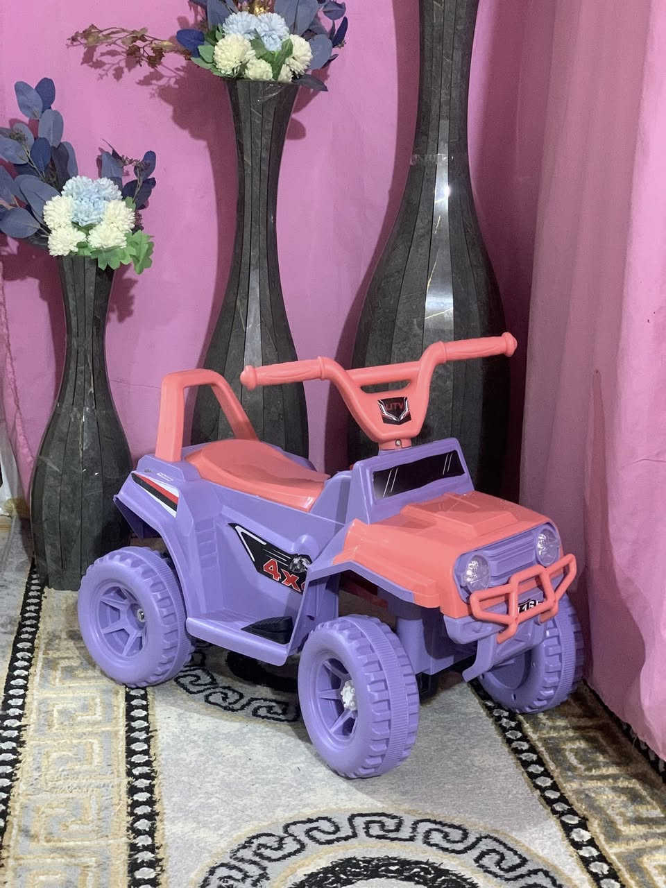 السلام عليكم
الدراجه والسياره نضيفات كلش استعمال قليل كلش 
الدراجه شحن من عمر ٢-٥ سنوات 
السياره عمر ٢-٤ هيج شي 
*********** 
واتساب او اتصال
