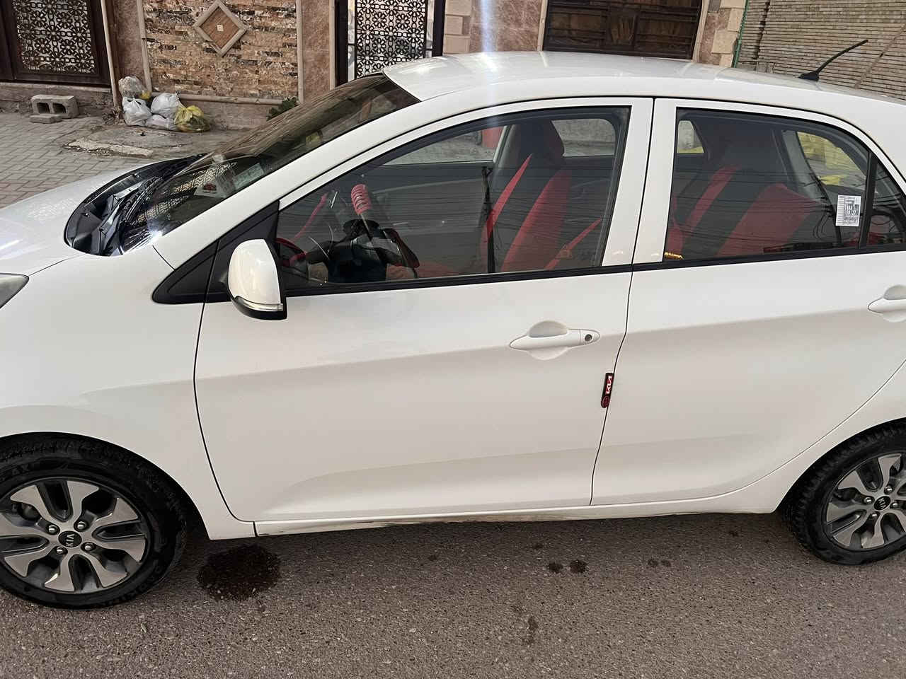 السلام عليكم
بيكانتو 2016   خليج ٤ سلندر كلش نظيفه ماشيه كلش قليل 33الف  الضربه كلش بسيطه موضحه بالصوره والدوسات كذالك موضحه بالصوره  كلش مرتبه وحلوه السياره  سعر 107 وبيها مجال العنوان بغداد حي الجهاد الاطباء 
***********
