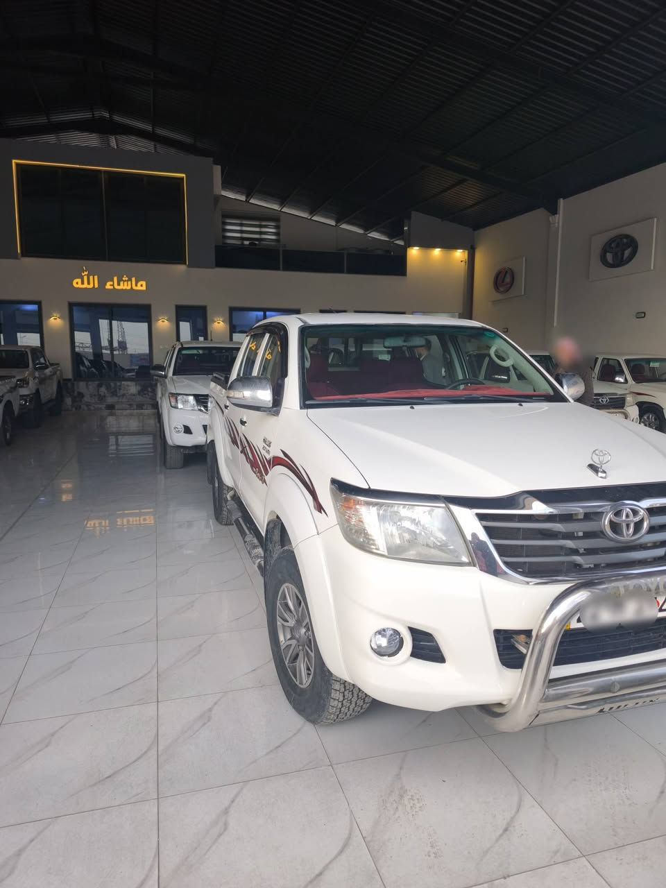 سلام عليكم بيكم هايلوكس 2014 تماتيك رقم اربيل دولي شرط التحويل السياره كفالة عامه ما بيه صبغ فقط بارد اقل من 3 اصابع شي قليل جداً جداً ماشي 210
دوشمه جديدة هوك خلفي جديد سياره جديده كفالة 
محرك فقط القبق الفوك مفتوحه مكينه كير اكسل كله شرط بدون صرف بدون نفخ
السعر 220 بيه مجال 
المكان موصل الأيمن
***********
