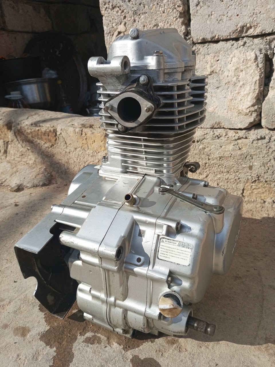 يا الله سلام عليكم شباب مكينه نامه شلامجه للبيع مفتوح كور بيه ولفات وريد ابيعهة سعر 150وبيه مجال قليل مكانه شارع سالم الرقم***********
