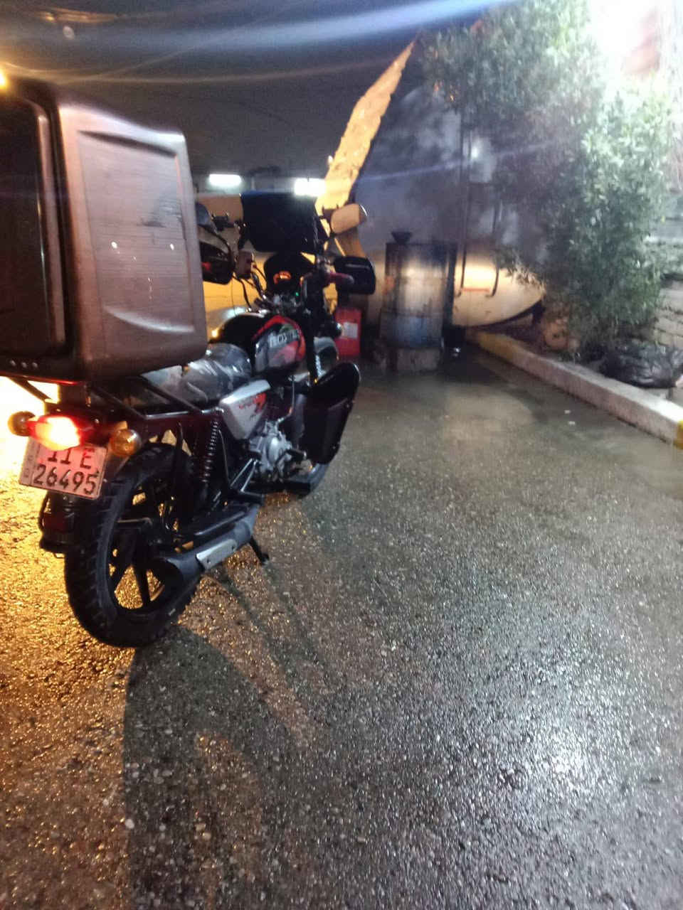 السلام عليكم دراجة بوكسر 2023 الدراجة مكفوله من كل النواحي مامفتوح ولا برغي من الدراجة تاخذها كامله مكمله رقم وسنوية تجي وتشوف بعينك عجبتك بالخير عليك ما عجبتك ان شاء الله تلكي احسن منها شراي اتصل او راسلني واتساب مدينة الصدر رقمي ***********
ملاحظة غطاء الزنجيل موجود
