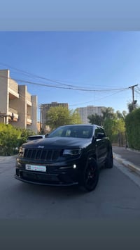 جيب SRT خليجي 2014 للبيع او مراوس  فول مواصفات للأخير فول بنورام رادار...