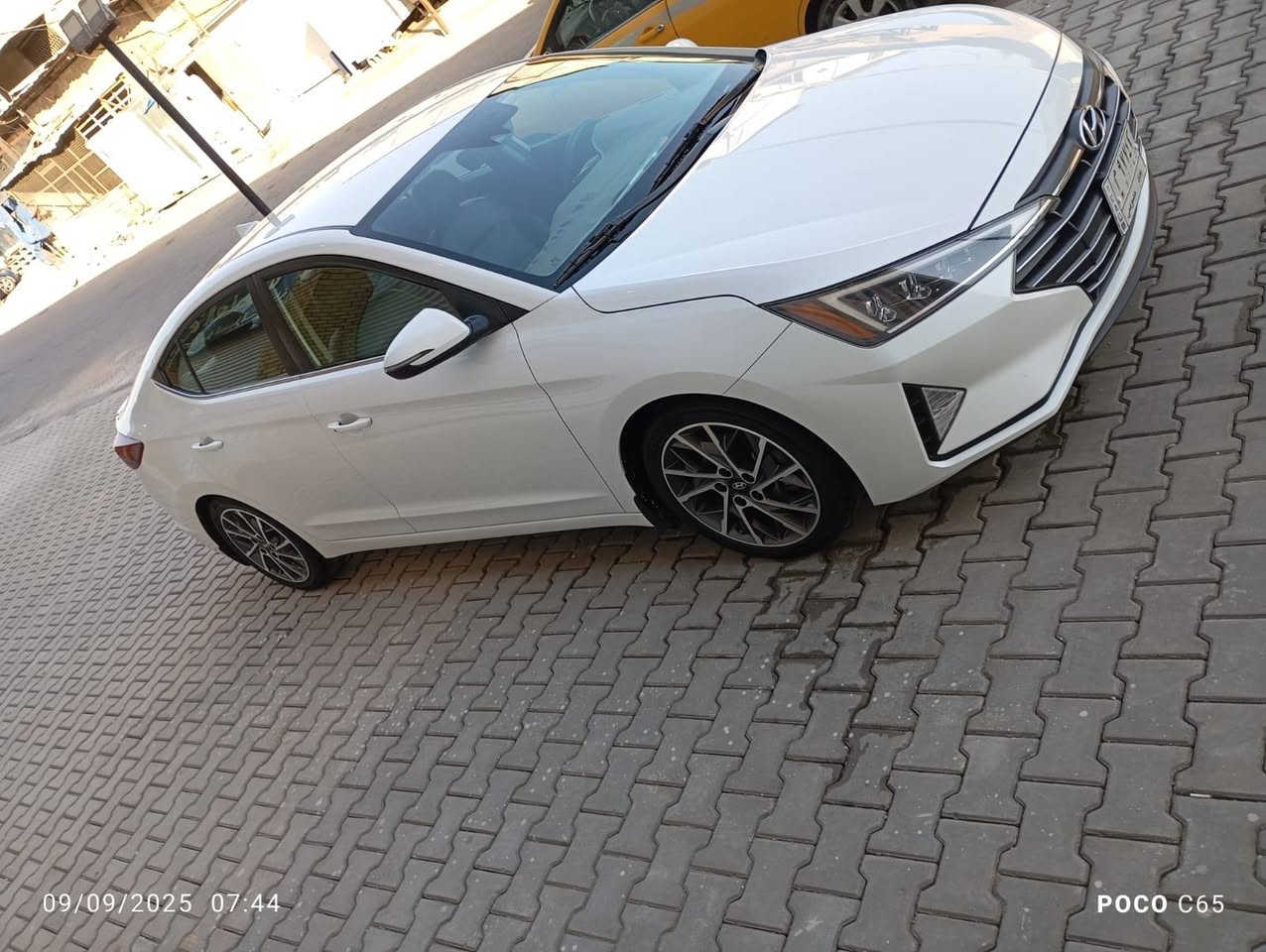 سلام عليكم 
النترا 2020 أمريكي فول مواصفات عدا الفتحه 
حادث موضح بل صور فقط دعاميه
 لباقي كفاله عامه لسياره جديده رقم بغداد 
مكينه 2000دوش
كير AT  
ماشيه100mi
تبريد تدفئه
 تخم تاير جديد 
مكاني كربلاء 
***********
