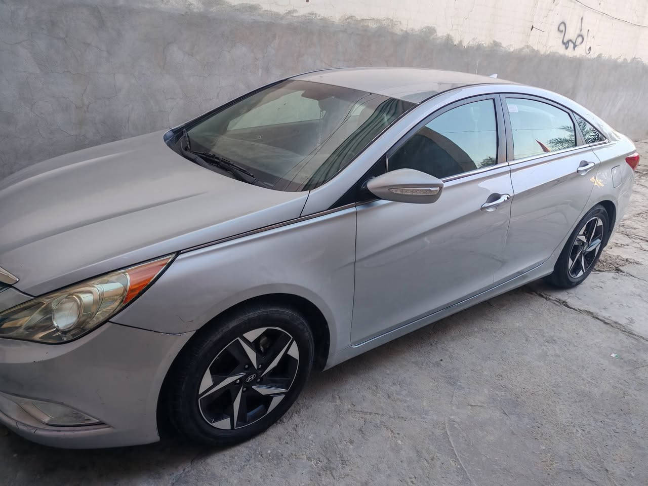 سوناتا موديل ٢٠١٢ فول السياره بصمه شفتات ستيرن كشن كهرباء لايت زنون عدسه فول عدى الفتحه رقم بابل بأسمي وارد امريكي بدون ايرباك ضربه خفيفه يم لايت جه الصدر من امريكا مصبوغ جاملغ وبنيد والجاملغ الخلفي مصبوغ تبريد حداديه تخم تاير كله جديد السعر 10000$وبيه مجال *********** مكان سياره بابل
