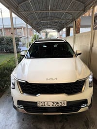 للبيع   سورنتو موديل ٢٠٢٤ خليجي   رقم بغداد   ماشية٣٧  بصمة  بانوراما ...