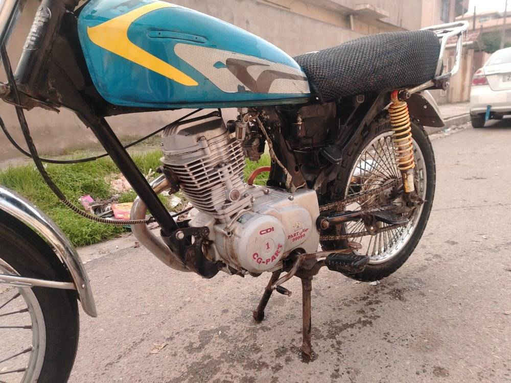 السلام عليكم ماطور بارت خمس ٩٩٩٩٩ مكينه معمره جديد ماطور مال روحه وجيه سبرنك هندر خارجي ماطور كدام العين مثل ماموضح بل صوره  السعر ١٧٥ وبي مجال حك جيتك شراي انتصل او خاص ***********
