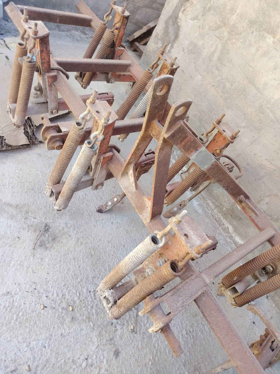 للبيع مكاني كربلاء ***********
خرماشه سبرنك جديده ومعدلان فلوجه نضيف
خرماشه ثانيه حدادي خابر وتدلل
