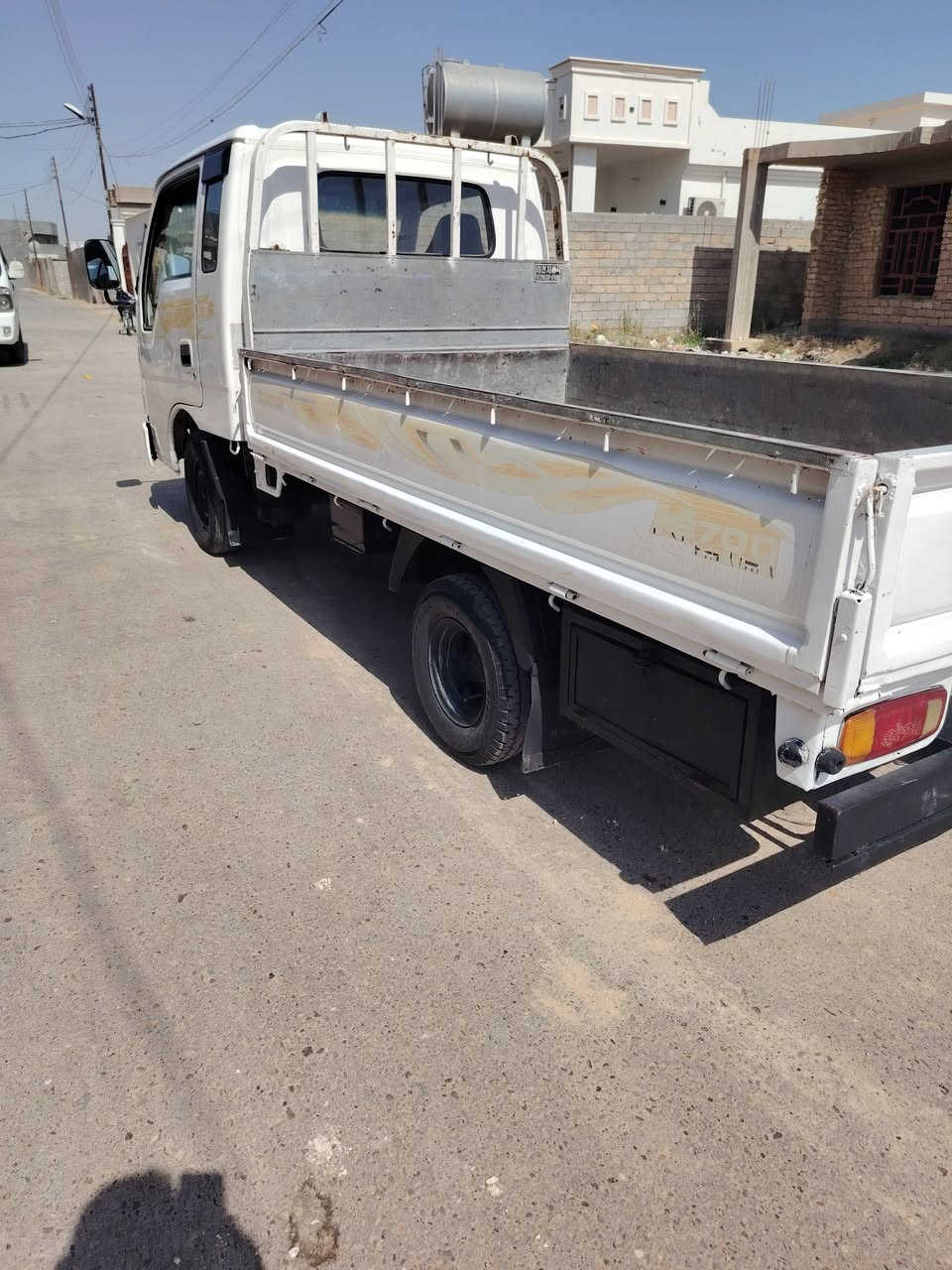 سلام عليكم كيا فونتيرا رقم صلاح الدين انكليزي باقي عله استلام لوحات موديل ١٩٩٩ سياره جاهزه مال جناي شاصي مكفول رقم شاصي واظح محرك كير اكسل تخم تاير العنوان فلوجه ***********
