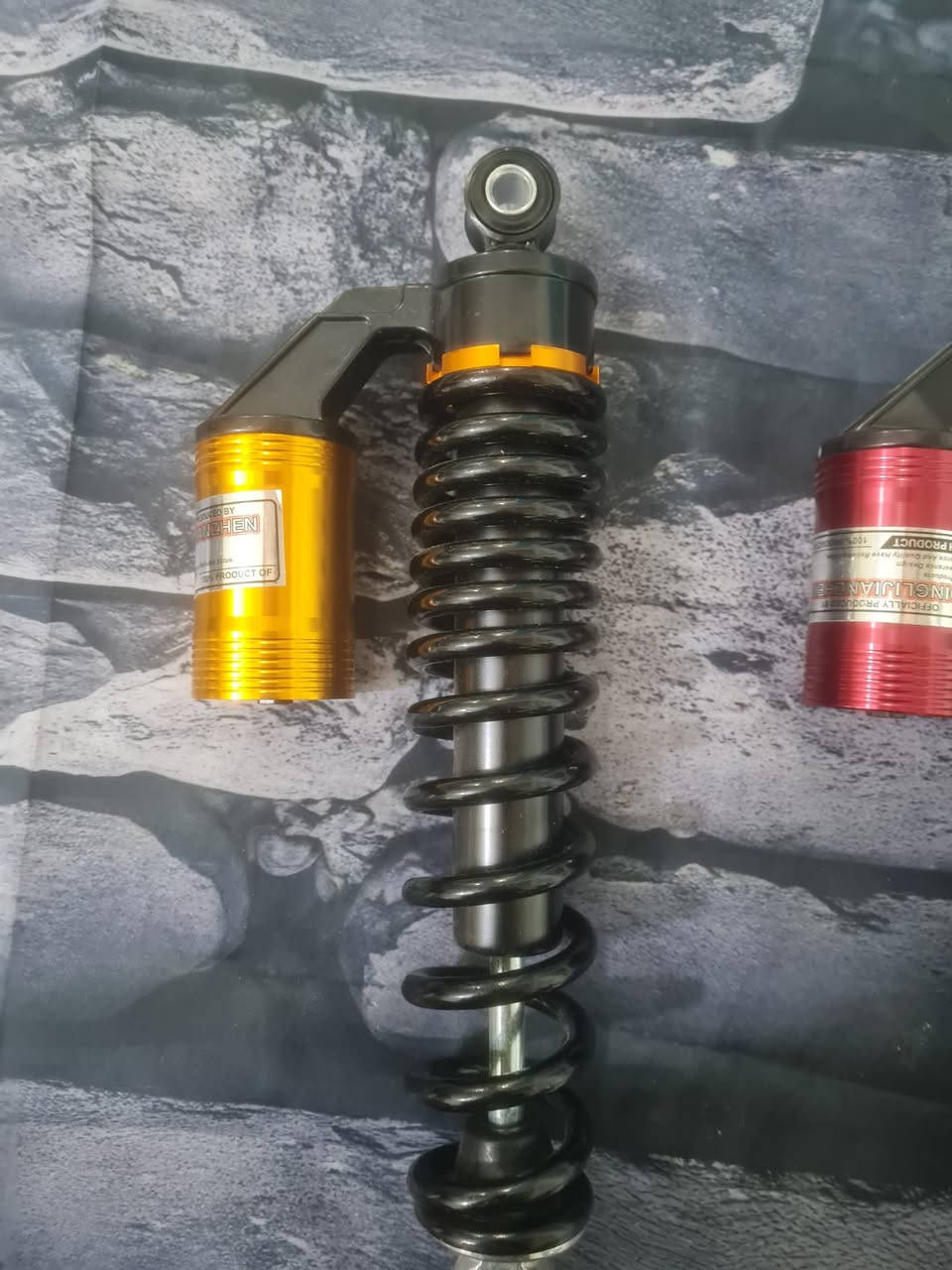 سلام عليكم دبلات خلفية اصلية
سعر تك 25 اذا زوج 45 قفل واحد كرزي 🍒 و ثاني ذهبي 
عنواني بغداد شعلة 
توصيل ما عندي 
***********
