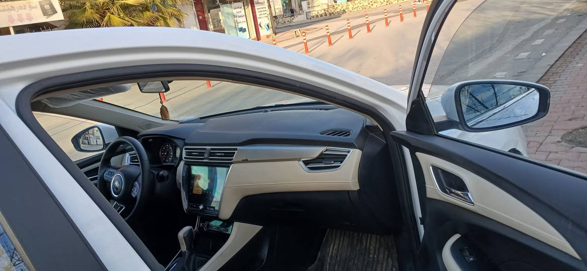 MG 2024 COMFORD
بەسمەیە، کامێرا ، شاشە ، حاسە ، شاشەلەمس ، تبرید لەمس ، لیدە ، زەمانە ، ناوزەرد سوکان تەقەڵ و ڤۆلیومە ، زۆر جوانە ، ۲٥ هەزار روشتوە ، نرخی 107 و مامەڵە
***********
