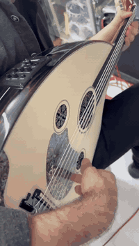 عود تركي احترافي شكل جديد ماركة(diyar)
للطلب  او استفسار 
***********
***********
