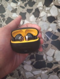 سماعات بلوتوث • شغالة • مدينه الصدر