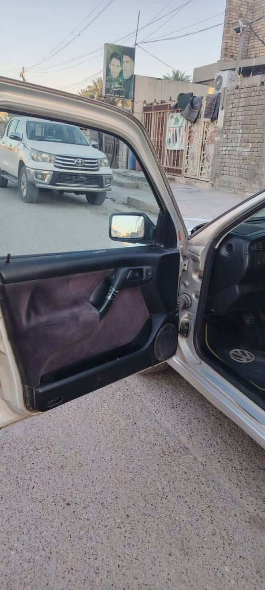 السلام عليكم فنتو للبيع كير اوتو مكينه٢٠٠٠ حلوات كهربائي بدون جطل كل شغاله تخم تاير اربع دسك صدر ٨٠ بلميه صبغ عام بدون حادث 

مراوح سته عاصفه بدون حماوه 
بسمي مشروع وطني 
سعر ٤٣ وبيهه مجال 
رقم ***********
